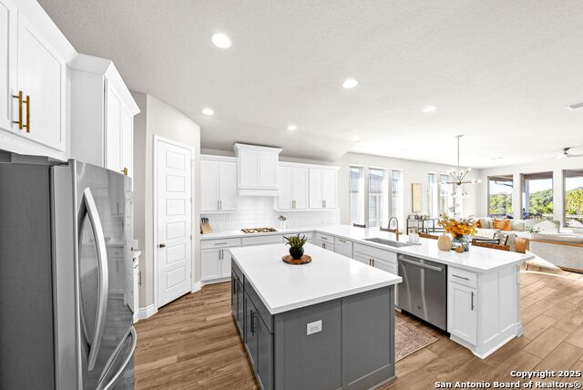 Image 22 of 78 For 306 Navarro  