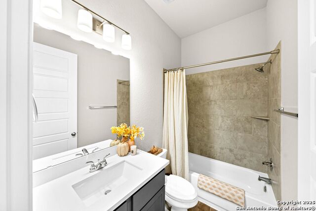 Image 31 of 78 For 306 Navarro  