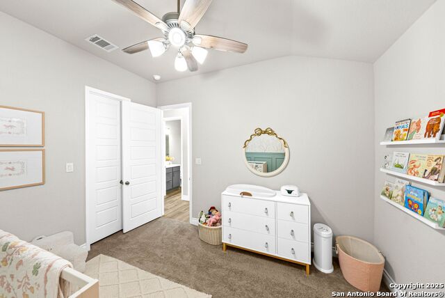 Image 33 of 78 For 306 Navarro  