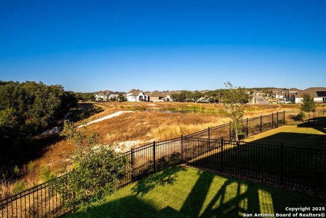 Image 37 of 78 For 306 Navarro  