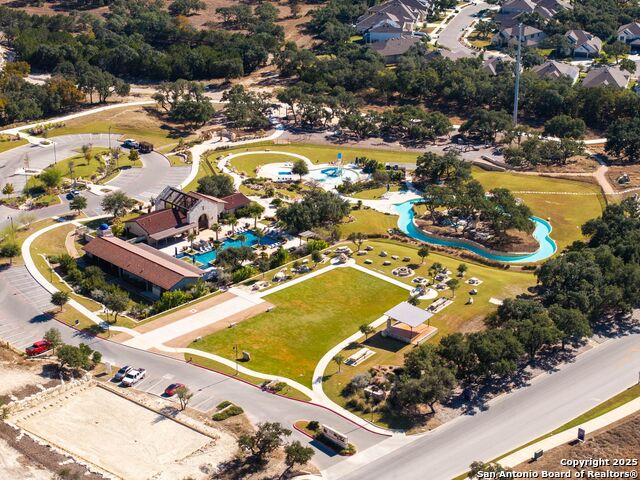 Image 43 of 78 For 306 Navarro  