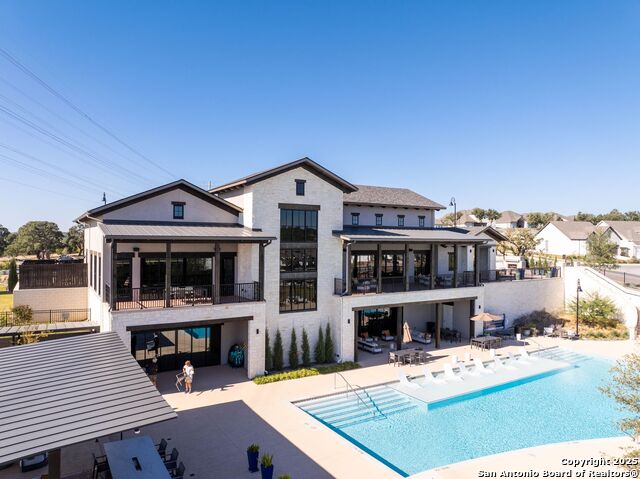 Image 69 of 78 For 306 Navarro  