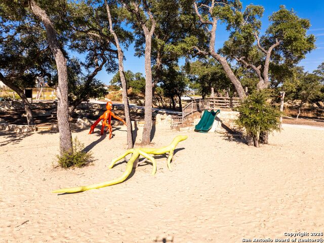 Image 75 of 78 For 306 Navarro  