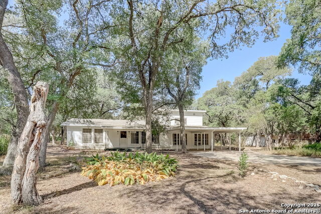 Image 2 of 8 For 9403 Forest Oak