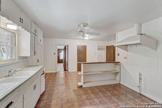 Image 5 of 8 For 9403 Forest Oak