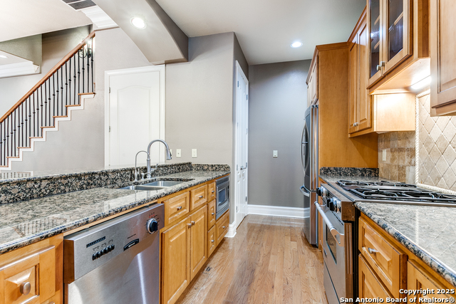 Image 11 of 25 For 7897 Broadway