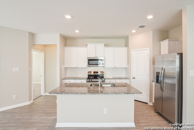 Image 2 of 15 For 8022 Dovers Den