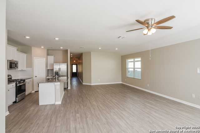 Image 4 of 15 For 8022 Dovers Den