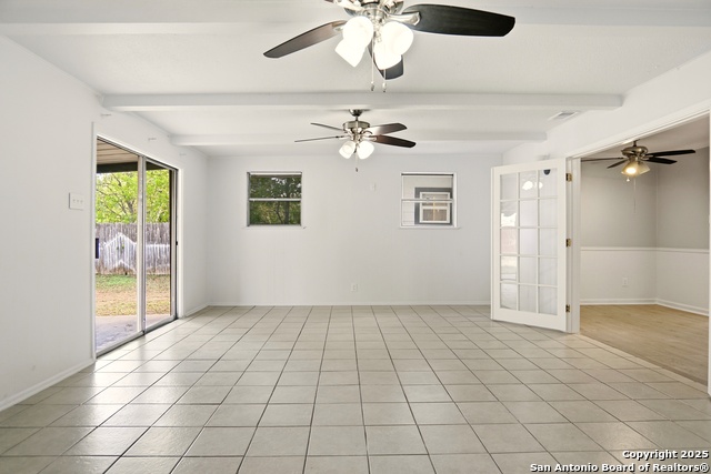 Image 10 of 31 For 5011 Seabreeze