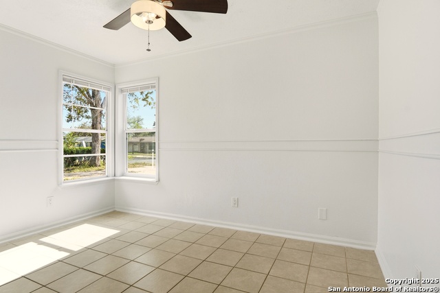 Image 17 of 31 For 5011 Seabreeze