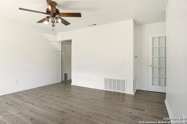 Image 4 of 31 For 5011 Seabreeze