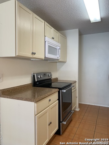 Image 3 of 12 For 9611 Mystic Bend