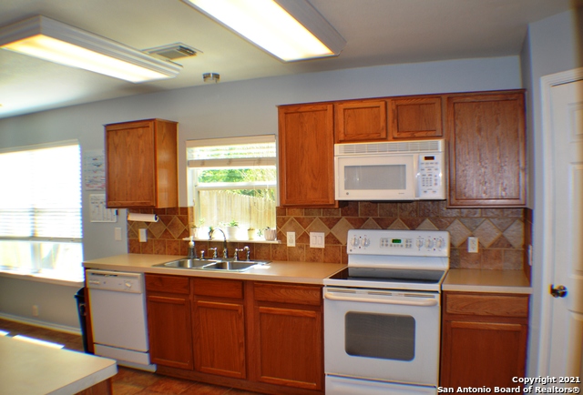 Image 5 of 44 For 1715 Mountain Brook