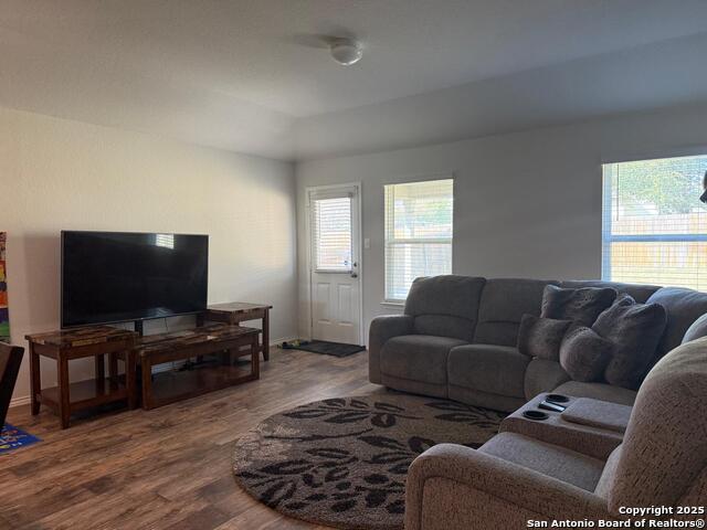 Image 4 of 9 For 6411 Kendall Cove