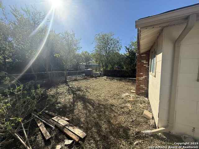 Image 19 of 20 For 222 Hillwood