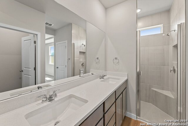 Image 6 of 11 For 765 Whitman