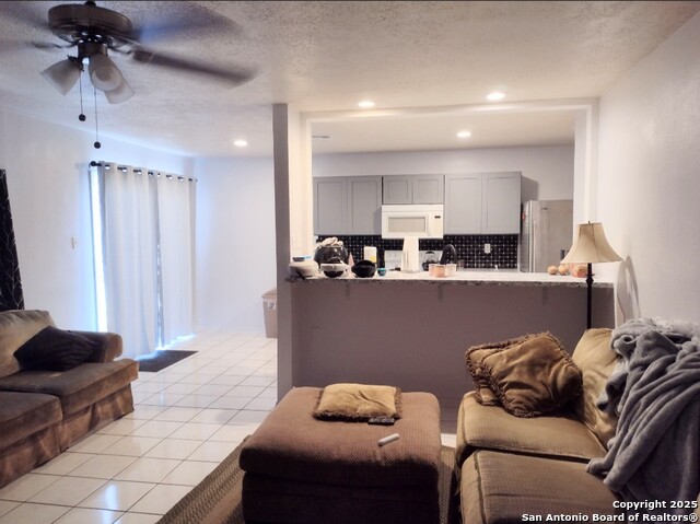 Image 6 of 19 For 7001 Spring Forest