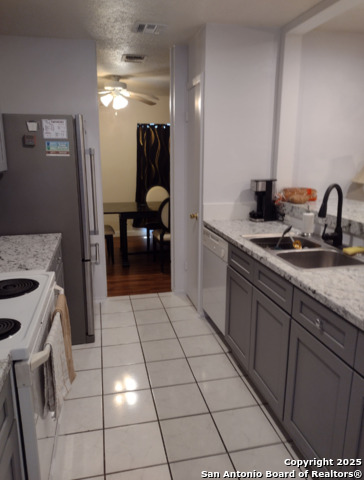 Image 8 of 19 For 7001 Spring Forest