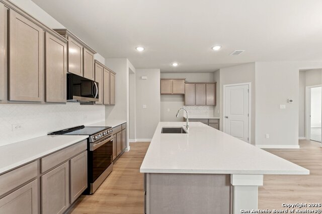 Details for 739 Langston, New Braunfels, TX 78130