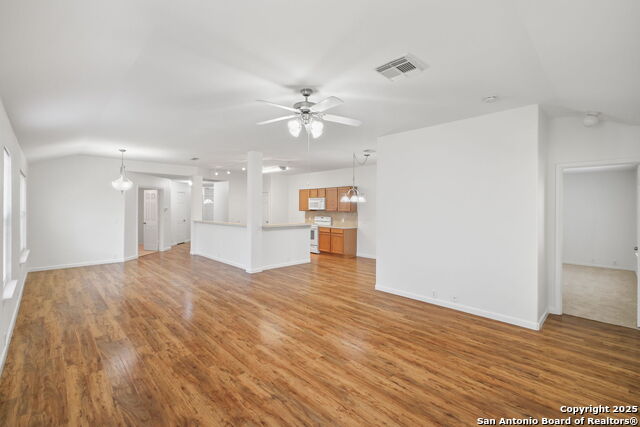 Image 7 of 33 For 5708 Crooked Stick