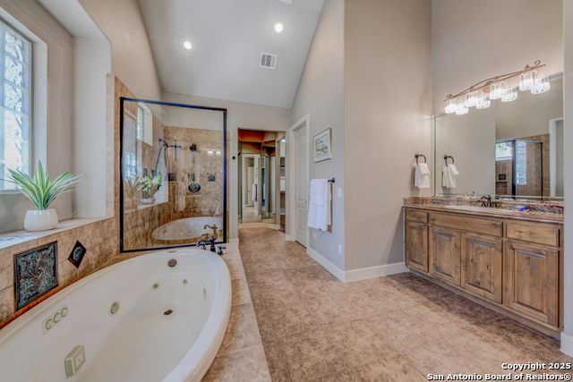 Listing photo id 21 for 142 Candelaria