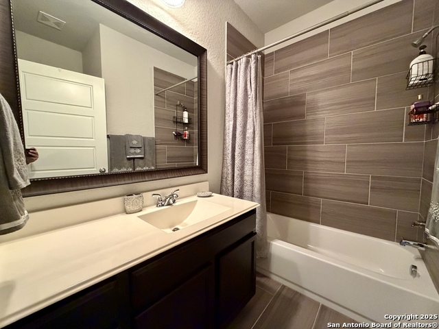 Image 16 of 20 For 13211 Highland Woods