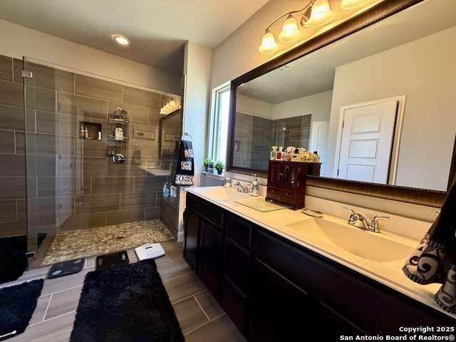 Image 9 of 20 For 13211 Highland Woods