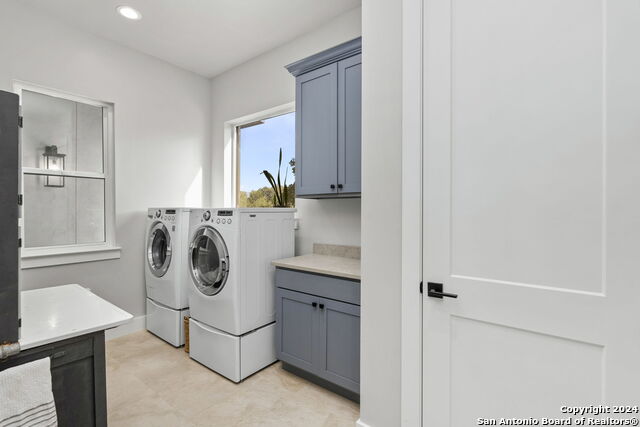 Image 18 of 46 For 1220 Brushy Curve