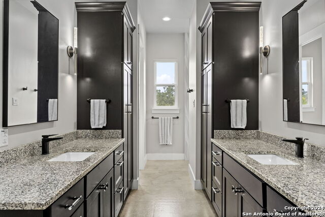 Image 22 of 46 For 1220 Brushy Curve