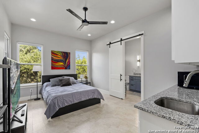 Image 33 of 46 For 1220 Brushy Curve