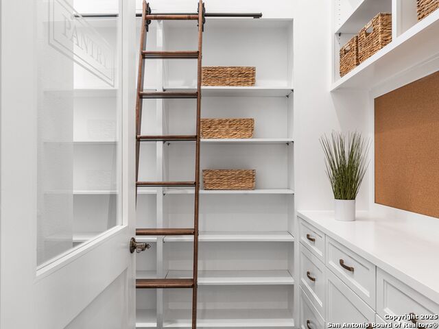 Image 25 of 90 For 862 Grape Creek Road