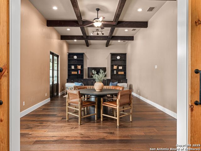 Image 28 of 90 For 862 Grape Creek Road