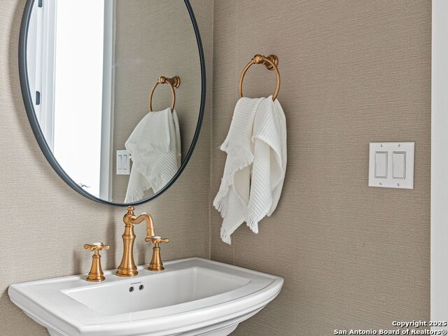 Image 29 of 90 For 862 Grape Creek Road