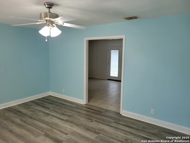 Image 7 of 16 For 1707 Farwell