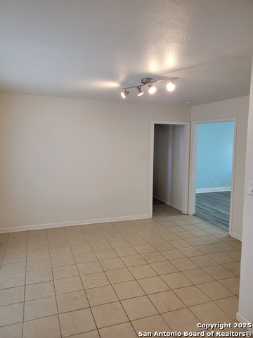 Image 9 of 16 For 1707 Farwell