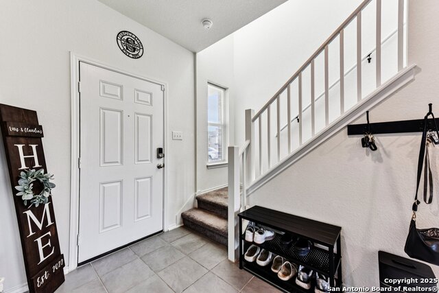 Listing photo id 1 for 13417 Nancy Reagan