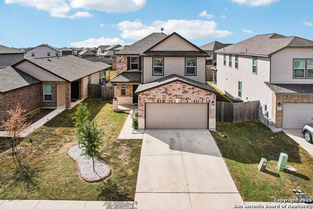 Listing photo id 33 for 13417 Nancy Reagan