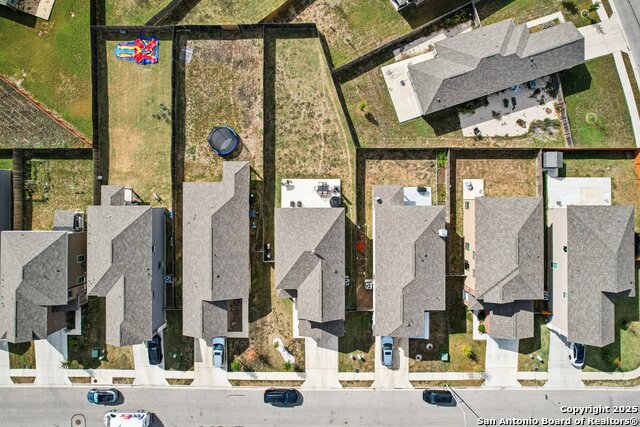 Listing photo id 36 for 13417 Nancy Reagan