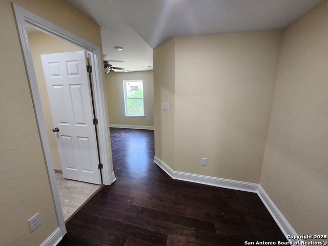 Image 22 of 28 For 38 Carlota