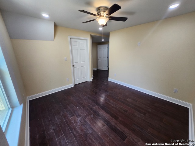 Image 25 of 28 For 38 Carlota