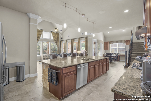 Image 13 of 60 For 18710 Golden Maize