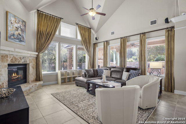 Image 19 of 60 For 18710 Golden Maize