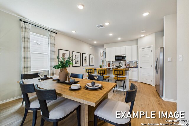 Listing photo id 8 for 4997 Mala Vida