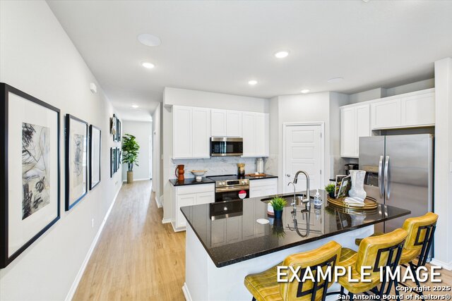 Listing photo id 3 for 4997 Mala Vida