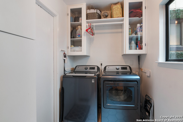 Image 26 of 29 For 15823 Rothbury Ln