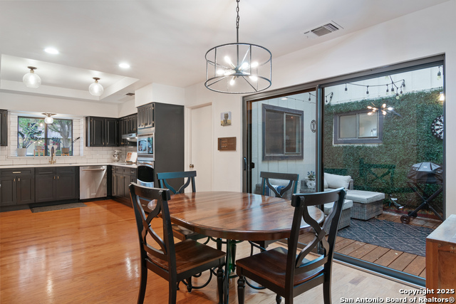 Image 6 of 29 For 15823 Rothbury Ln