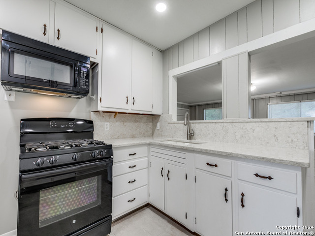 Image 8 of 35 For 215 Midland Dr