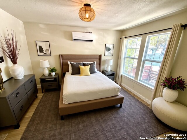 Image 12 of 24 For 326 Victor  