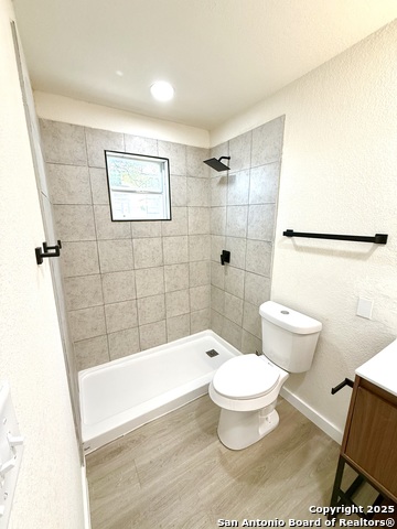 Image 20 of 24 For 326 Victor  