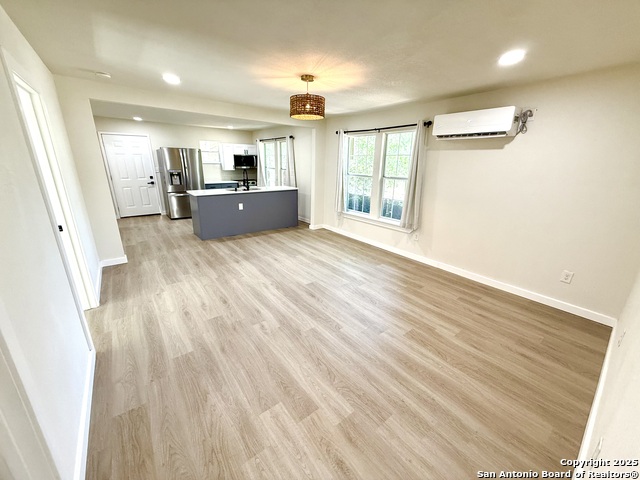 Image 3 of 24 For 326 Victor  